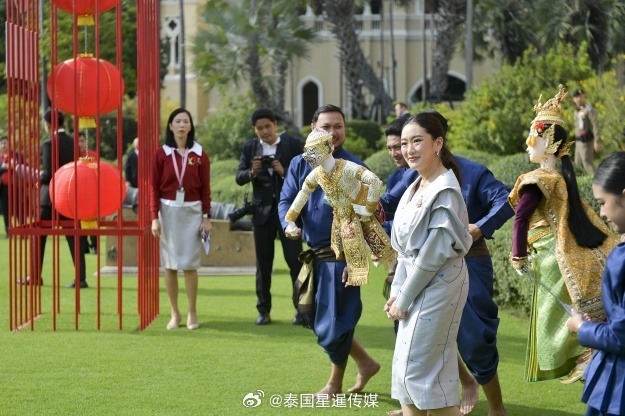 他个人的精